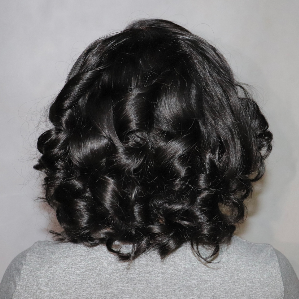 Shoulder length hair showcasing versatile and flattering length